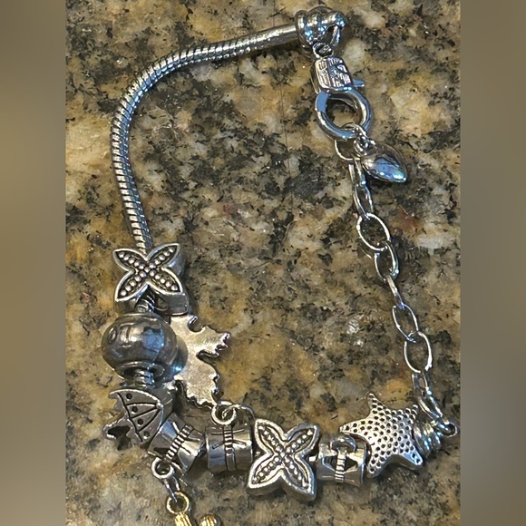 925 Sterling Silver Whimsical Charm Bracelet Star Maple Cactus Umbrella & Clover - Picture 8 of 11
